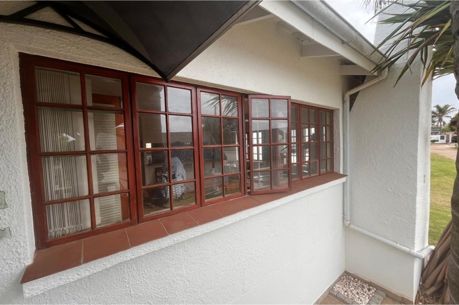 2 Bedroom Property for Sale in C Place Eastern Cape